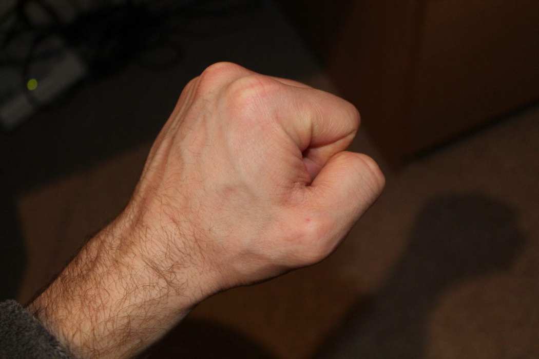 10 Ways to Treat Your Sore Hands Caused by Rock Climbing Rock